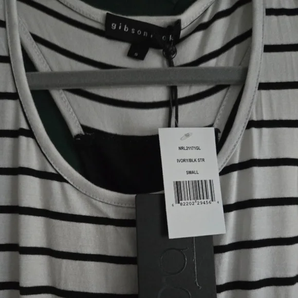 BNWT Women's Top Bundle ***Great Deal*** - Picture 6 of 6